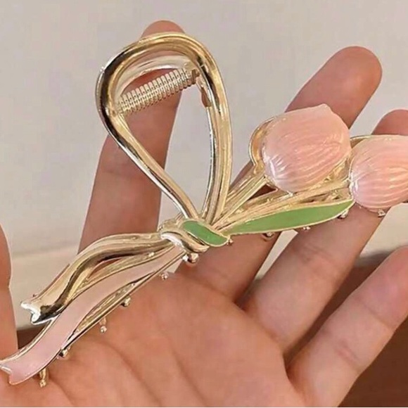 Pink Tulip Hair Clip - Picture 2 of 2